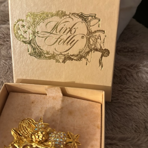 Kirk’s Folly Graduation pin - Picture 4 of 5